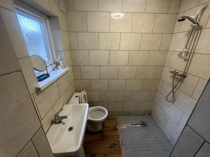 5 bed property in North Road, Cardiff
